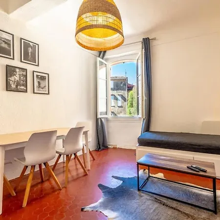 Apartment Heart Of The Village